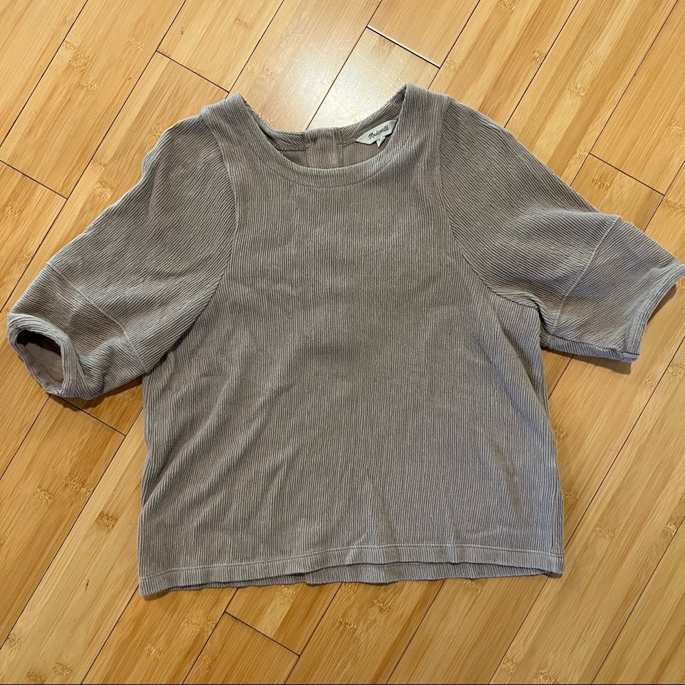 Madewell shirt w/ buttons on back - XS